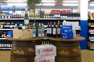 Einzelhandel und Abholmarkt - Foodland